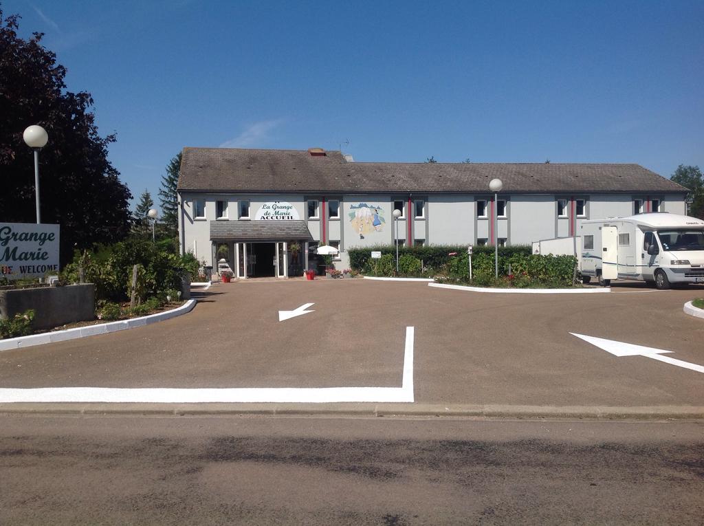 La Grange De Marie Hotel Nitry Exterior photo