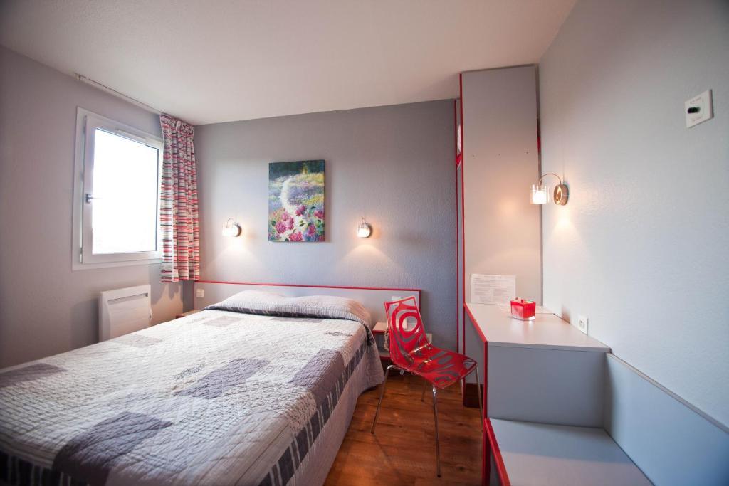 La Grange De Marie Hotel Nitry Room photo