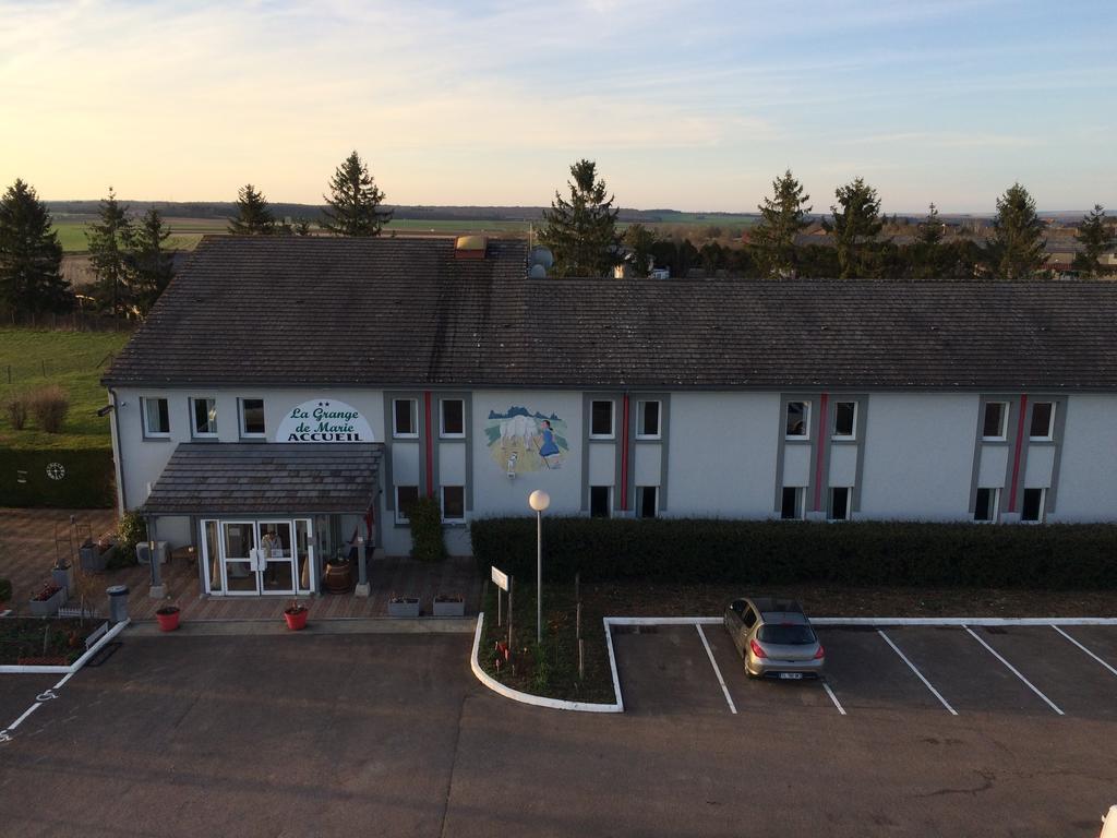 La Grange De Marie Hotel Nitry Exterior photo